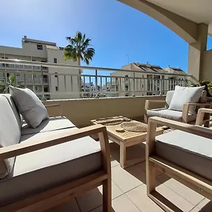 https://modern-apartment-with-a-sea-view.tenerifehoteles.net
