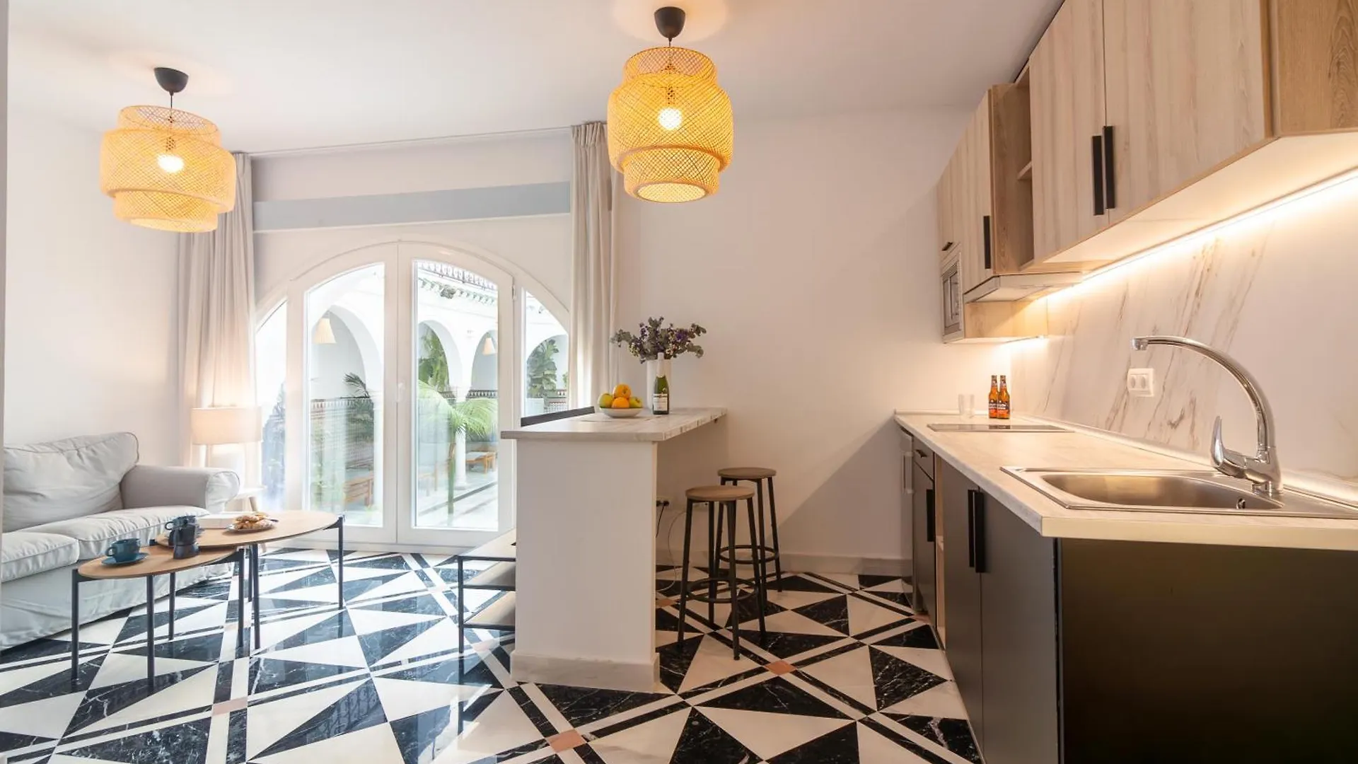 Apartamento El Patio De La Luna Freshapartments Málaga